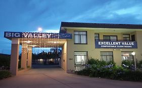 Big Valley Lakeside Paradise Motor Inn